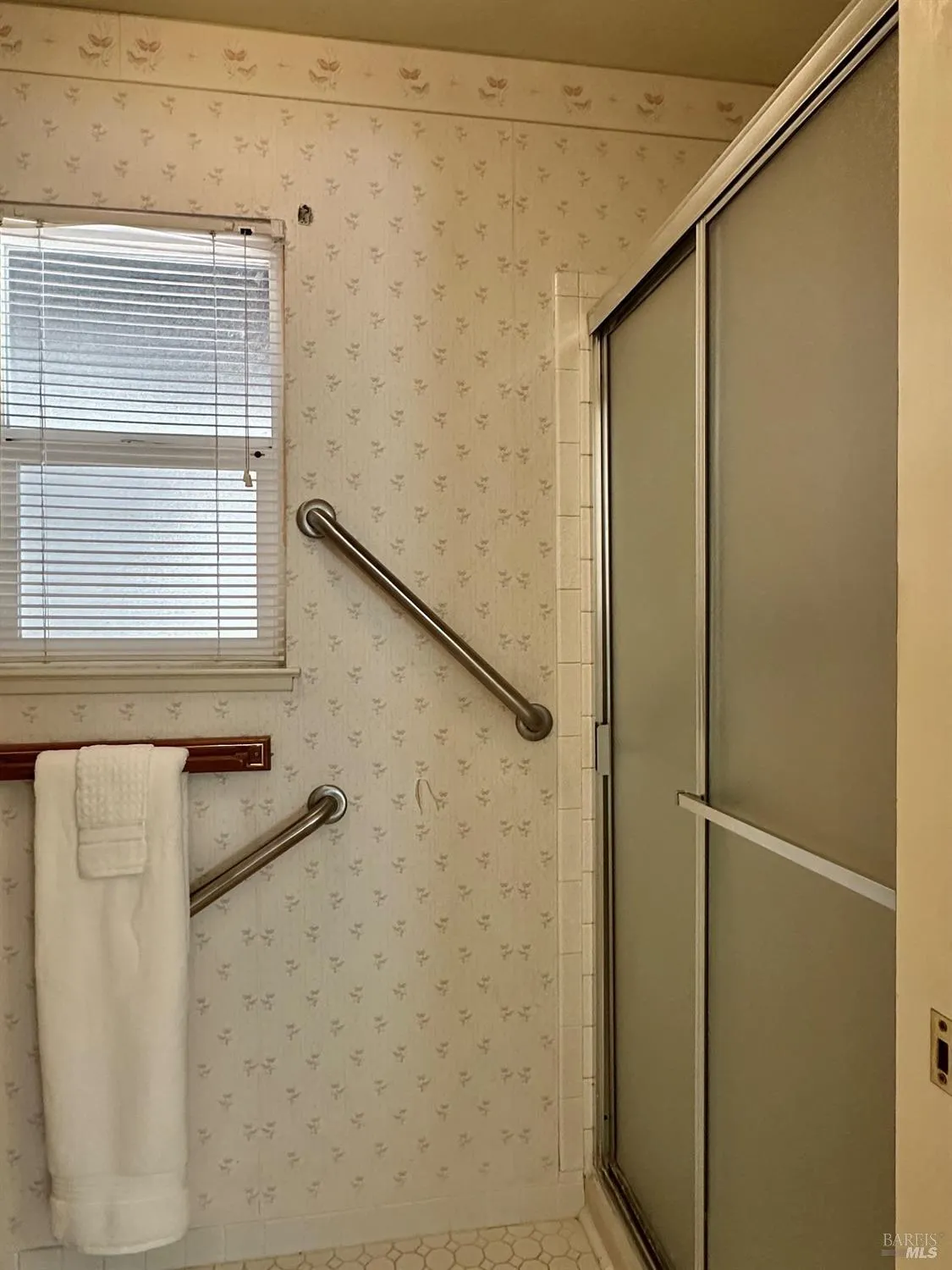 Novato, California 94947, United States, 4 Bedrooms Bedrooms, ,2 BathroomsBathrooms,Residential,Pending,89293