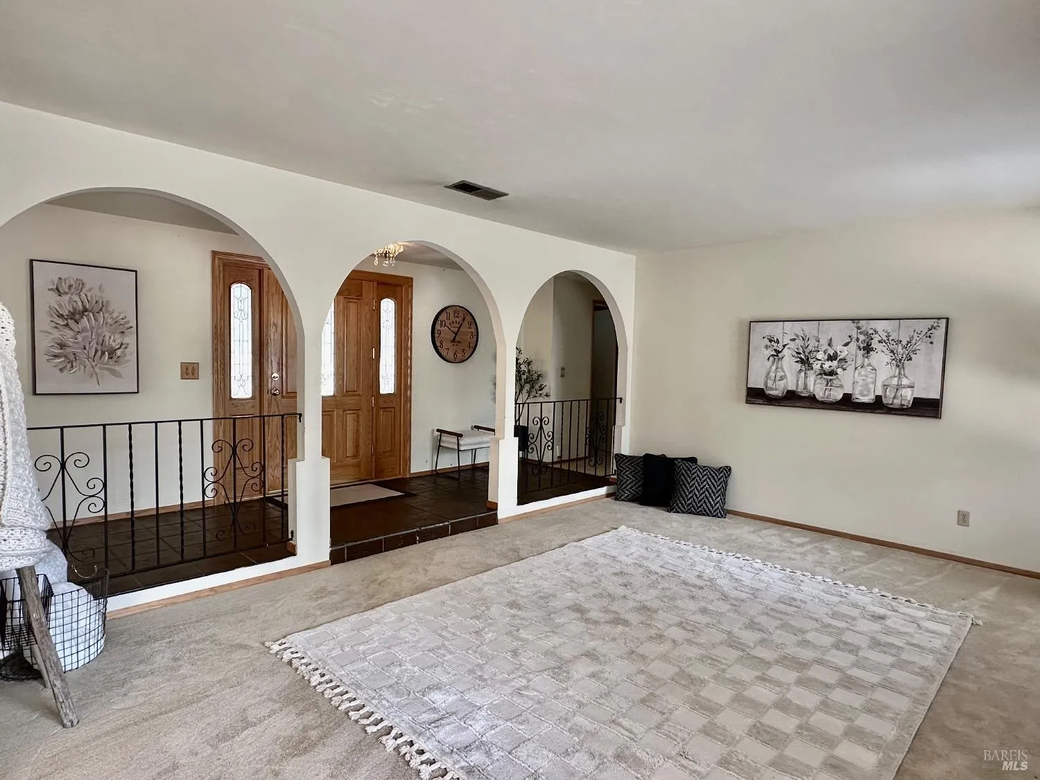 Novato, California 94947, United States, 4 Bedrooms Bedrooms, ,2 BathroomsBathrooms,Residential,Pending,89293