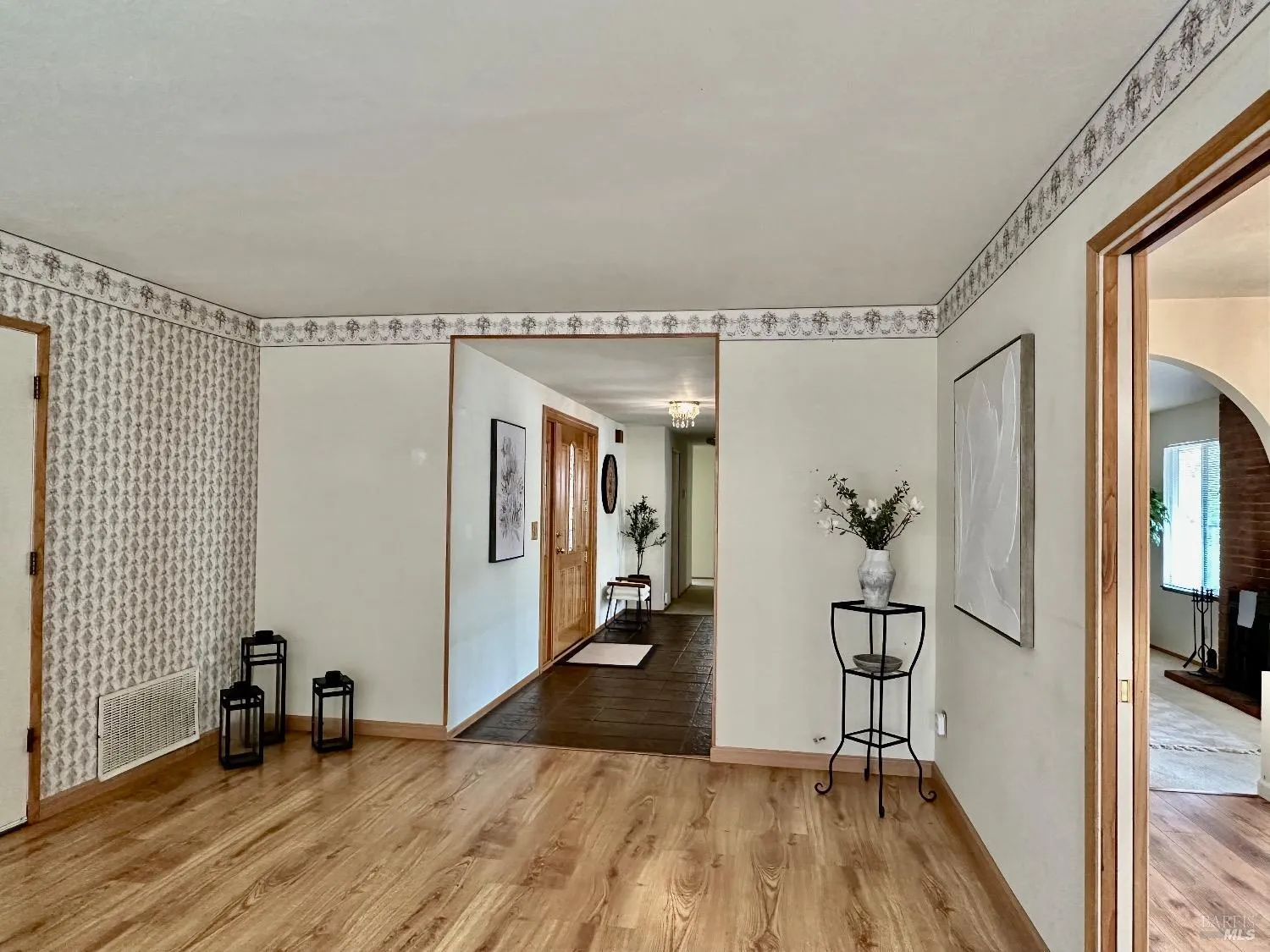 Novato, California 94947, United States, 4 Bedrooms Bedrooms, ,2 BathroomsBathrooms,Residential,Pending,89293