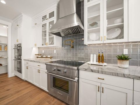 Photo of 31 Erin Drive, San Rafael, CA 94903 (MLS # 325103292)