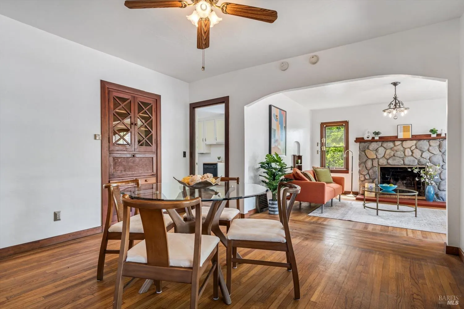 Napa, California 94559, United States, 2 Bedrooms Bedrooms, ,1 BathroomBathrooms,Residential,Pending,123865