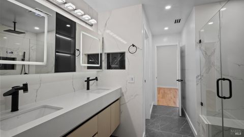 Photo of 338 Ridgecrest Circle, Suisun City, CA 94585 (MLS # 326014607)