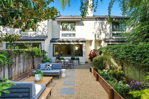 Photo of 42 Park Terrace, Mill Valley, CA 94941 (MLS # 325079944)