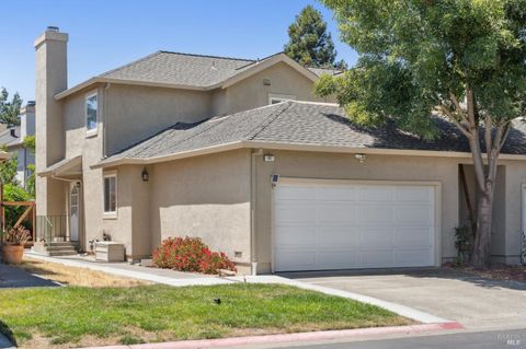 Photo of 42 Francis Circle, Rohnert Park, CA 94928 (MLS # 325066493)