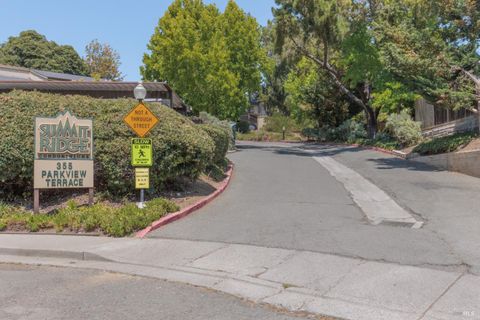 Photo of 355 Parkview Terrace #B-2, Vallejo, CA 94589 (MLS # 325056088)