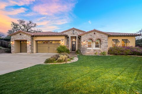 Photo of 5335 Boulder Ridge Court, Fairfield, CA 94534 (MLS # 326016245)