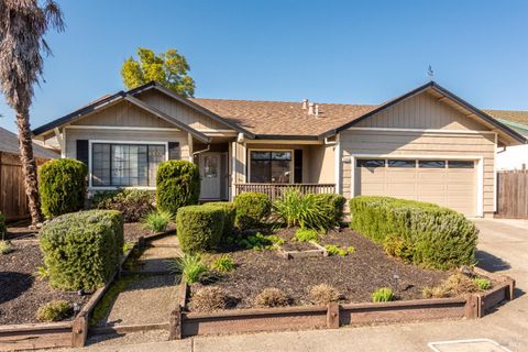 Photo of 5537 Corbett Circle, Santa Rosa, CA 95403 (MLS # 326010081)