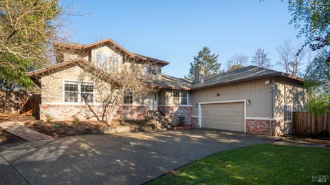 Photo of 5680 Eagle Rock Court, Santa Rosa, CA 95409 (MLS # 326007575)