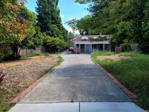 Featured picture for the property 323035780