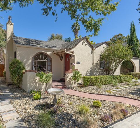 Photo of 420 Montgomery Street, Napa, CA 94559 (MLS # 325075407)