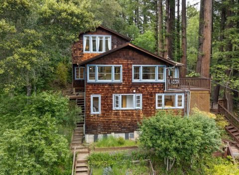 Photo of 14801 Canyon 4 Road, Guerneville, CA 95446 (MLS # 325034452)