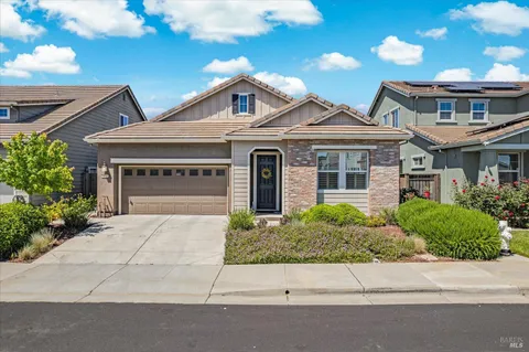 1080 Columbia Drive, Dixon, CA 95620 - MLS#: 325041743