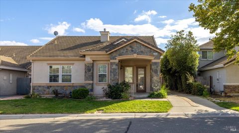 Photo of 1651 Little Rock Circle, Suisun City, CA 94585 (MLS # 325090324)