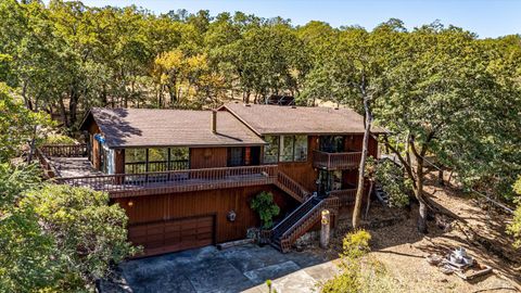 Photo of 1253 Summit Drive, Calistoga, CA 94515 (MLS # 325079294)