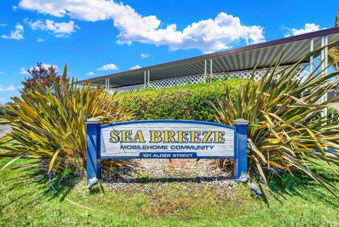 Photo of 8 deck Drive, Suisun City, CA 94585 (MLS # 325059752)