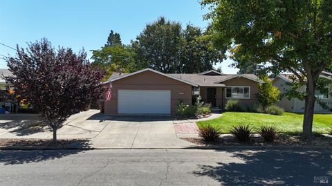 Photo of 1605 Sequoia Street, Napa, CA 94558 (MLS # 325077882)
