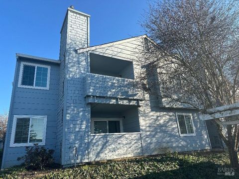 Photo of 237 LIGHTHOUSE Drive, Vallejo, CA 94590 (MLS # 326002883)