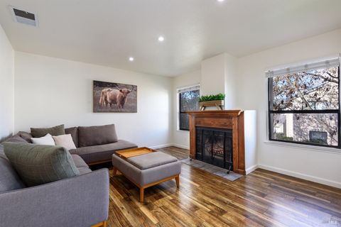 Photo of 439 Mission Boulevard, Santa Rosa, CA 95409 (MLS # 326011162)