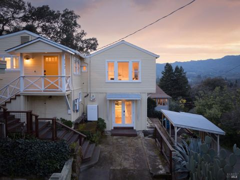 Photo of 232 Sunnyside Avenue, Sonoma, CA 95476 (MLS # 326018084)