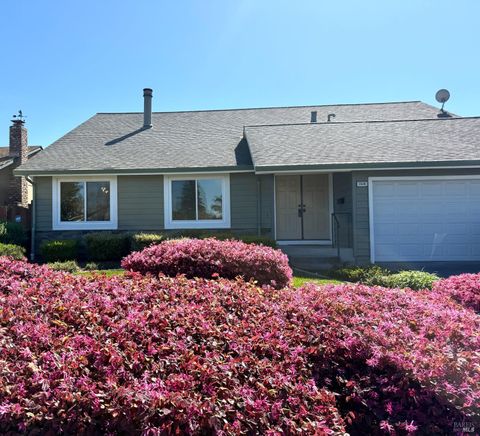 Photo of 1636 Caulfield Lane, Petaluma, CA 94954 (MLS # 326019016)
