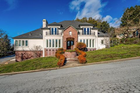 Photo of 3557 Golf View Terrace, Santa Rosa, CA 95405 (MLS # 326001737)