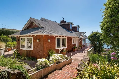 MLS: 325033233