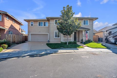Photo of 2042 Hamstead Court, Vacaville, CA 95687 (MLS # 325095457)