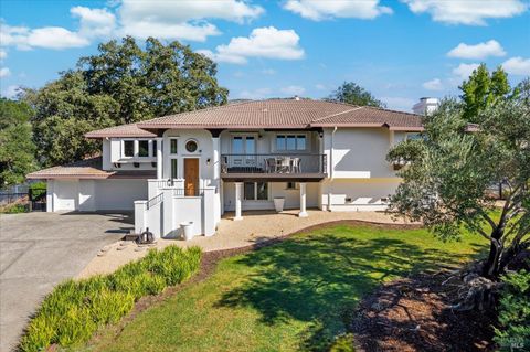 Photo of 14 Maui Way, Napa, CA 94558 (MLS # 326009258)