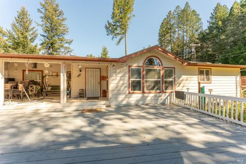 Photo of 2301 North Road Road, Laytonville, CA 95454 (MLS # 326019808)