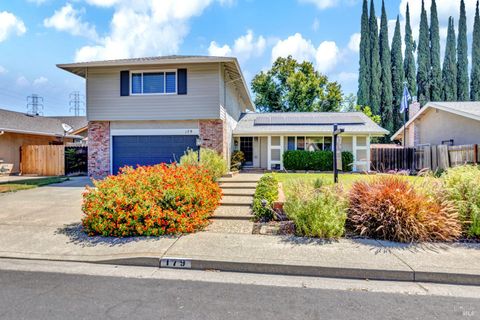 Photo of 179 N Alamo Drive, Vacaville, CA 95688 (MLS # 325059831)