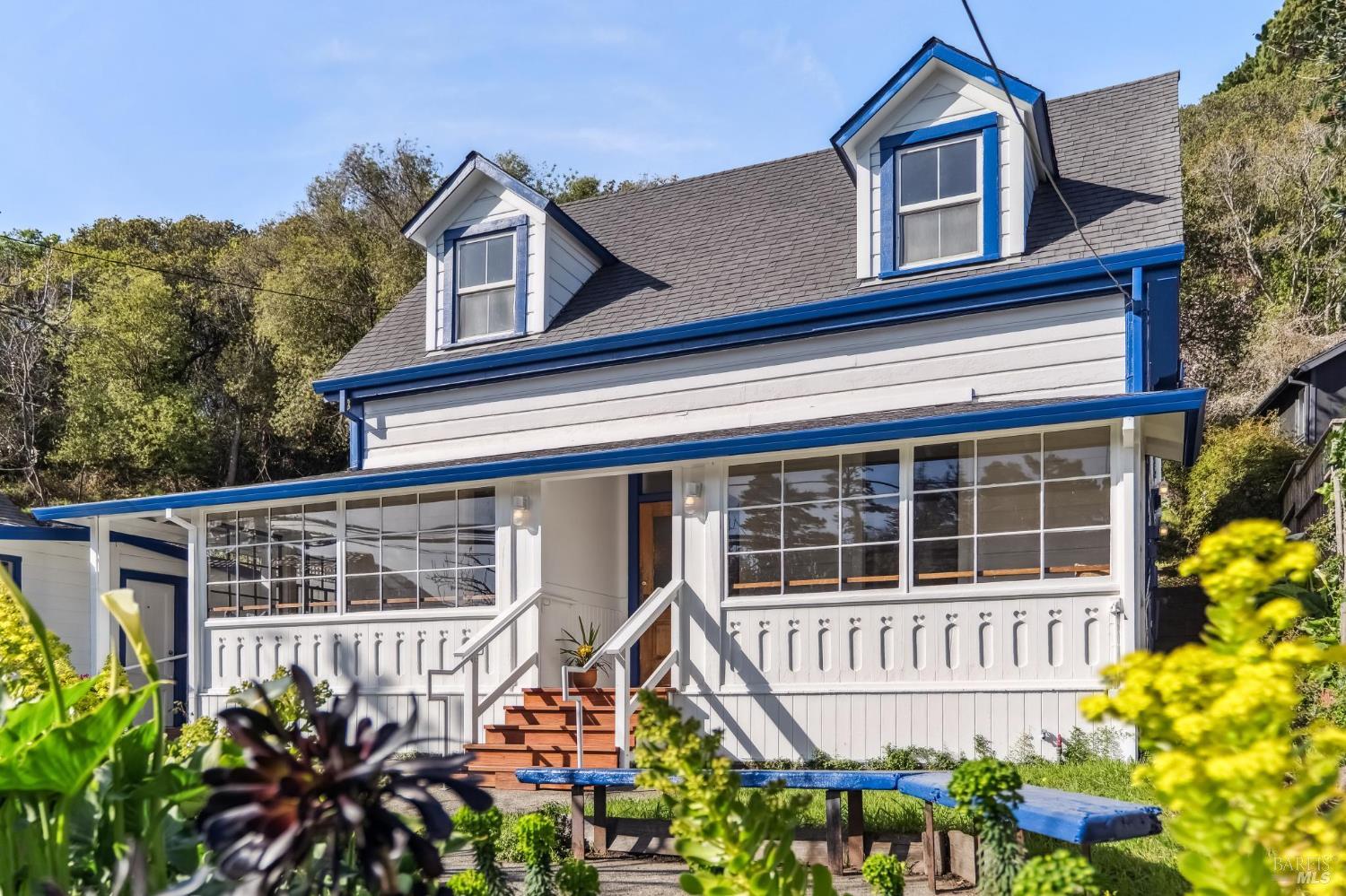 11 Wharf Road