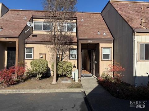 Photo of 1916 Knolls Drive, Santa Rosa, CA 95405 (MLS # 326007810)