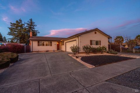Photo of 1477 Russell Avenue, Santa Rosa, CA 95403 (MLS # 326008897)