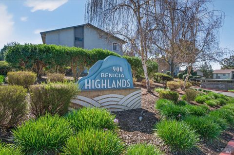 Photo of 900 Cambridge Drive #3, Benicia, CA 94510 (MLS # 326017088)