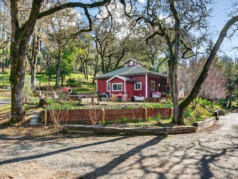 Photo of 11641 HWY 128 Highway, Healdsburg, CA 95448 (MLS # 326008950)
