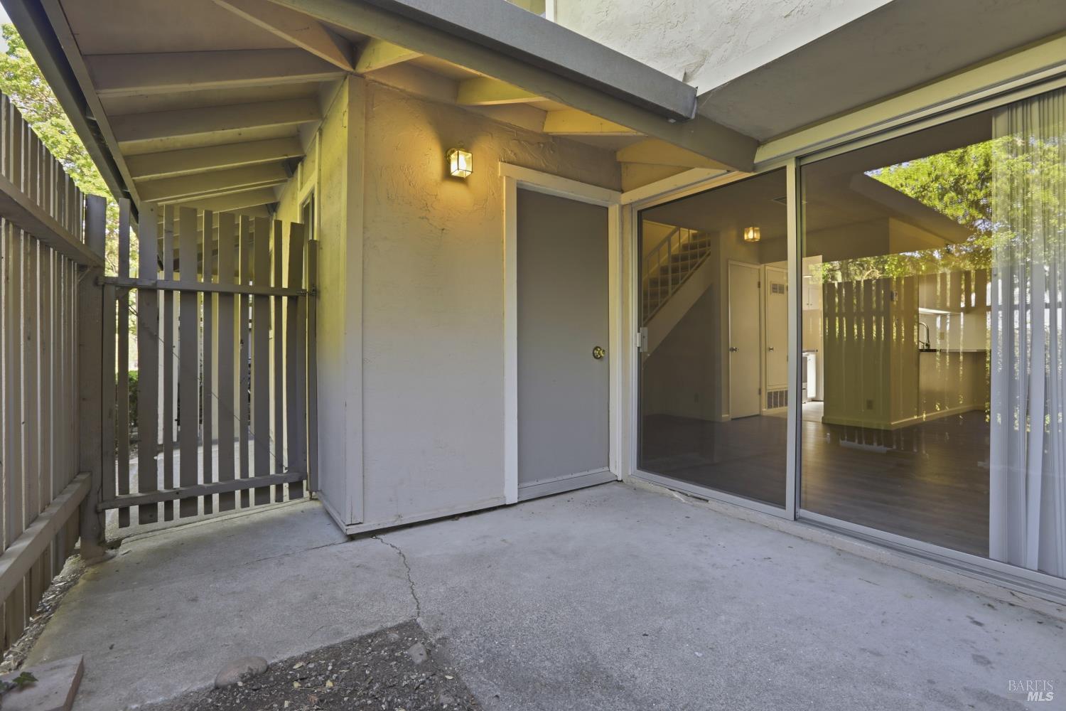 67 Roundtree Boulevard