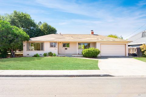 Photo of 2040 Olive Avenue, Saint Helena, CA 94574 (MLS # 325080357)