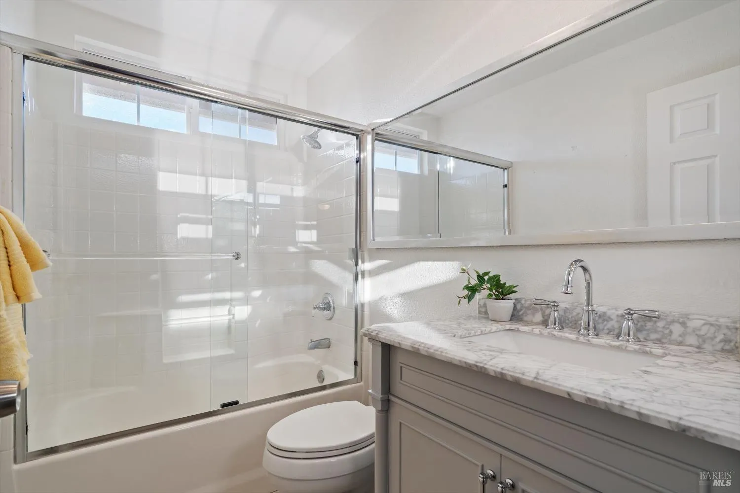 Napa, California 94558, United States, 3 Bedrooms Bedrooms, ,3 BathroomsBathrooms,Residential,Active,254789