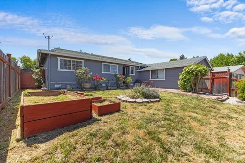 MLS: 325045293