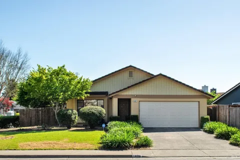 1632 Smokey Mountain Drive, Petaluma, CA 94954 - MLS#: 325035788
