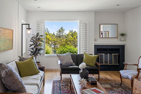 Photo of 100 Thorndale Drive #113, San Rafael, CA 94903 (MLS # 325061508)