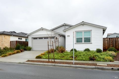 Photo of 2914 Luke Lane, Santa Rosa, CA 95407 (MLS # 326014965)