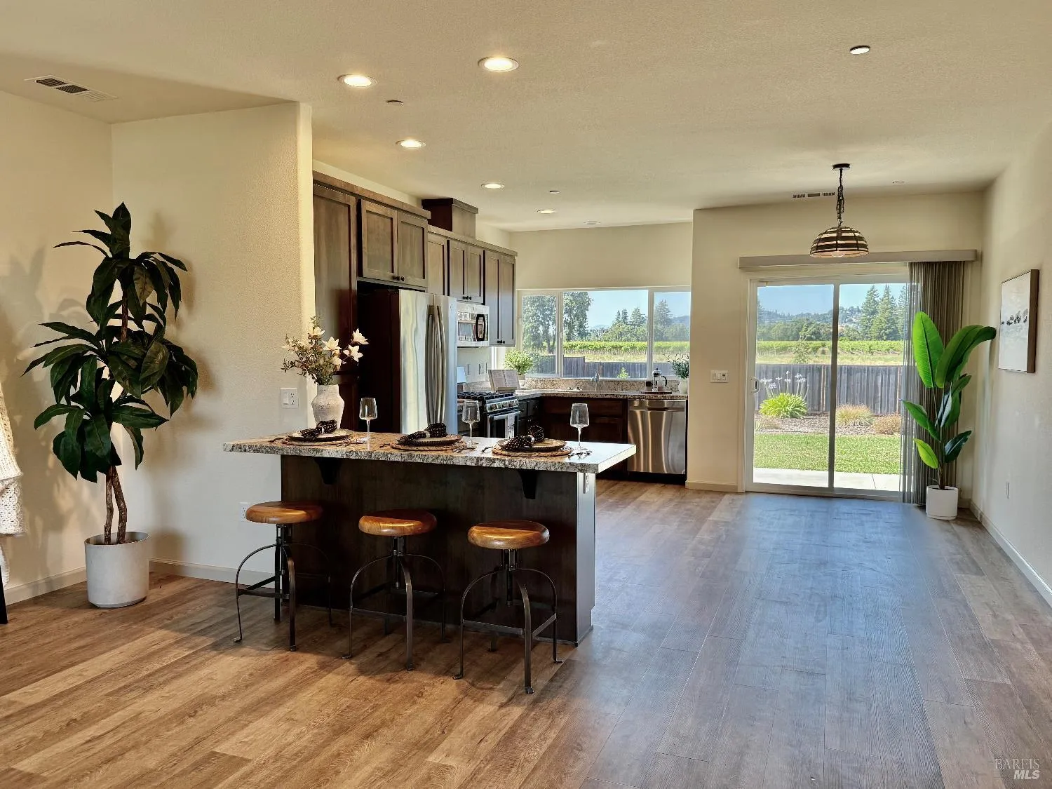 Santa Rosa, California 95403, United States, 3 Bedrooms Bedrooms, ,2 BathroomsBathrooms,Residential,Contingent,158680