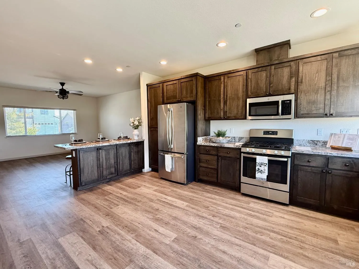 Santa Rosa, California 95403, United States, 3 Bedrooms Bedrooms, ,2 BathroomsBathrooms,Residential,Contingent,158680