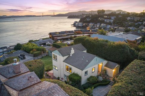 Photo of 2350 Paradise Drive, Tiburon, CA 94920 (MLS # 325092523)