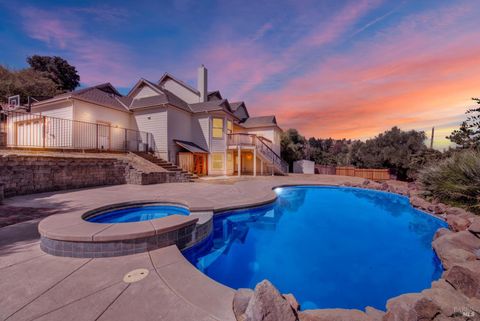 Photo of 2136 Vineyard Hills Court, Vacaville, CA 95688 (MLS # 325086798)