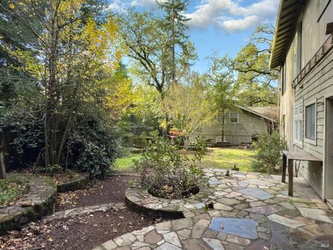 Photo of 13435 Gibson Street, Glen Ellen, CA 95442 (MLS # 325099232)