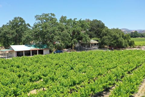 Photo of 5301 Highway 128, Geyserville, CA 95441 (MLS # 325052540)