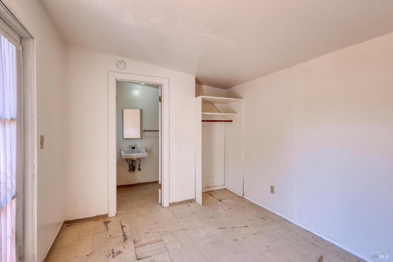 Guerneville, California 95446, United States, 1 Bedroom Bedrooms, ,1 BathroomBathrooms,Residential,Active,55056