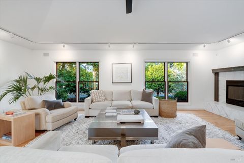 Photo of 1777 Adams Street, Saint Helena, CA 94574 (MLS # 325082472)